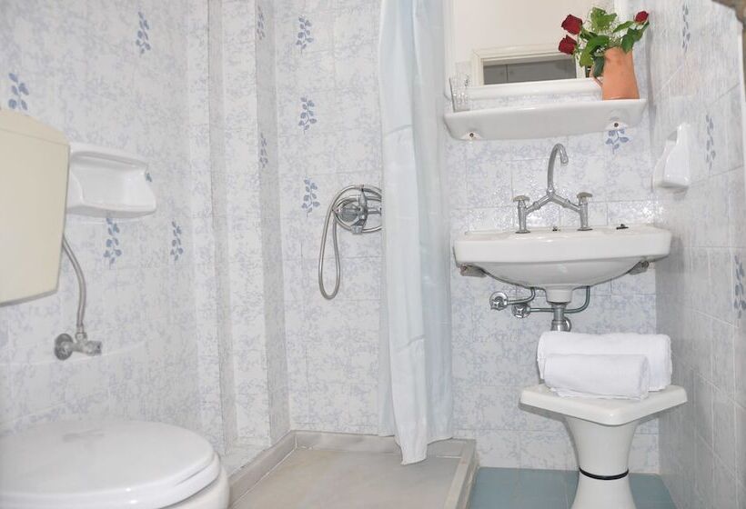 펜션 Alexandra Rooms