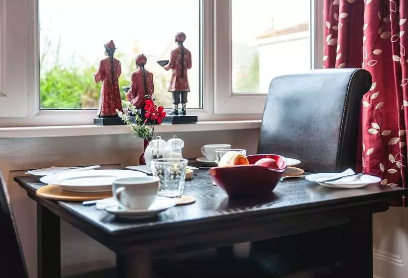 Majatalo Arlana Guest House