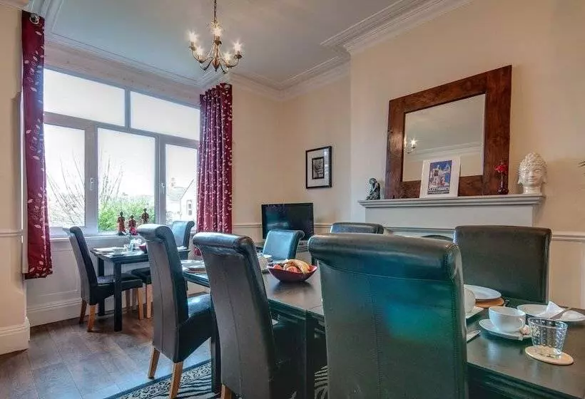 Majatalo Arlana Guest House