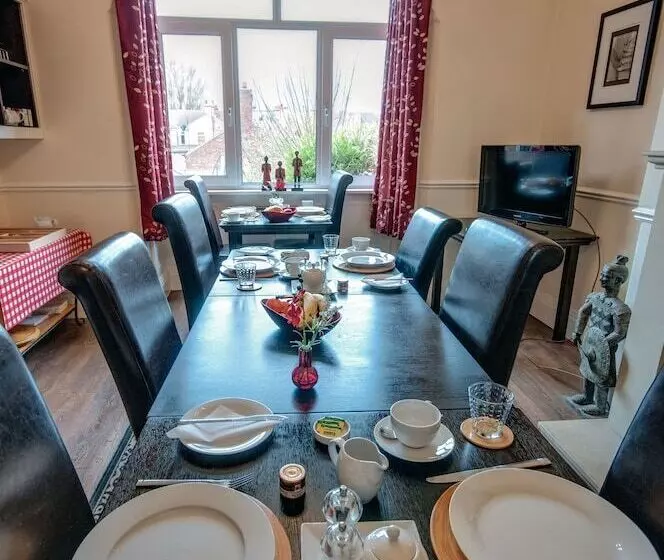 Majatalo Arlana Guest House