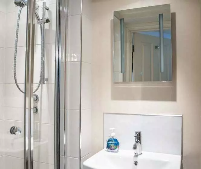 Majatalo Arlana Guest House