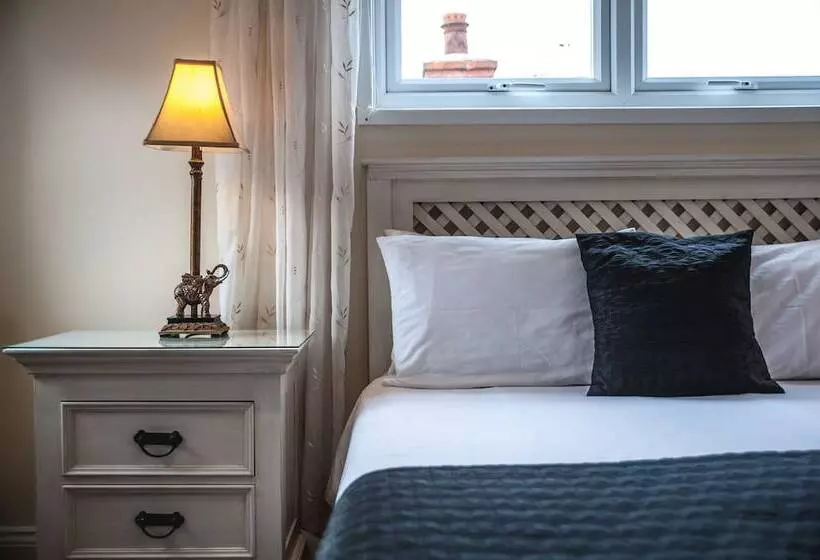 Majatalo Arlana Guest House