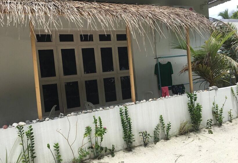 پانسیون Beach Heaven Maldives Golden Turtle Guest House