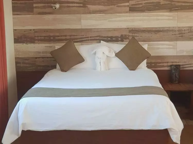 پانسیون Kalahari Sands Guest Lodge