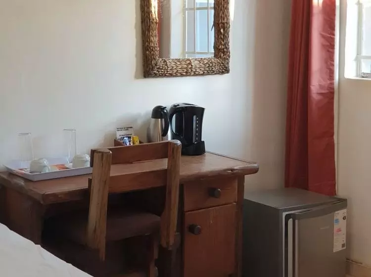 پانسیون Kalahari Sands Guest Lodge