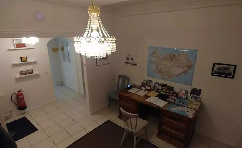پانسیون Gallery Guesthouse Staywest