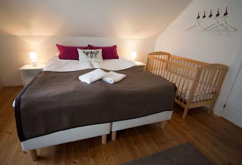 پانسیون Gallery Guesthouse Staywest