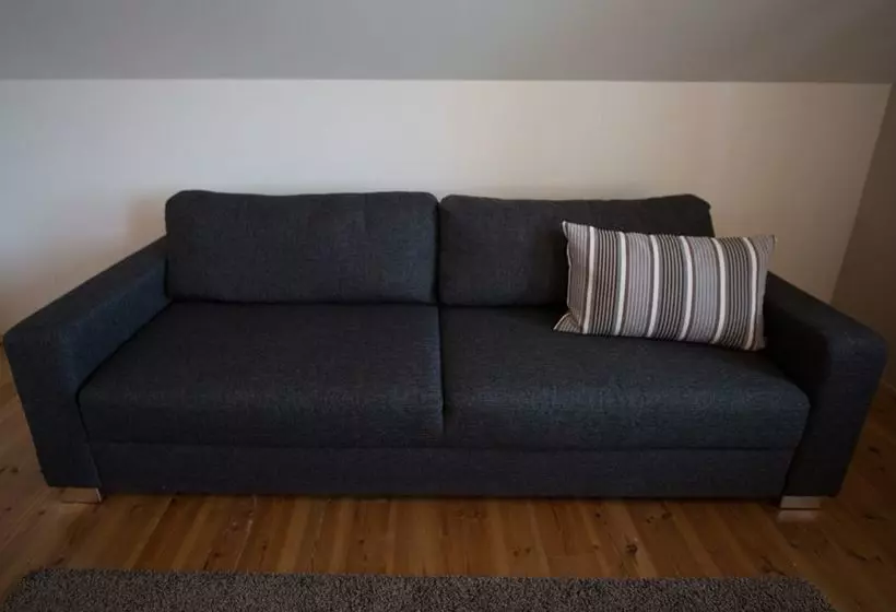 پانسیون Gallery Guesthouse Staywest