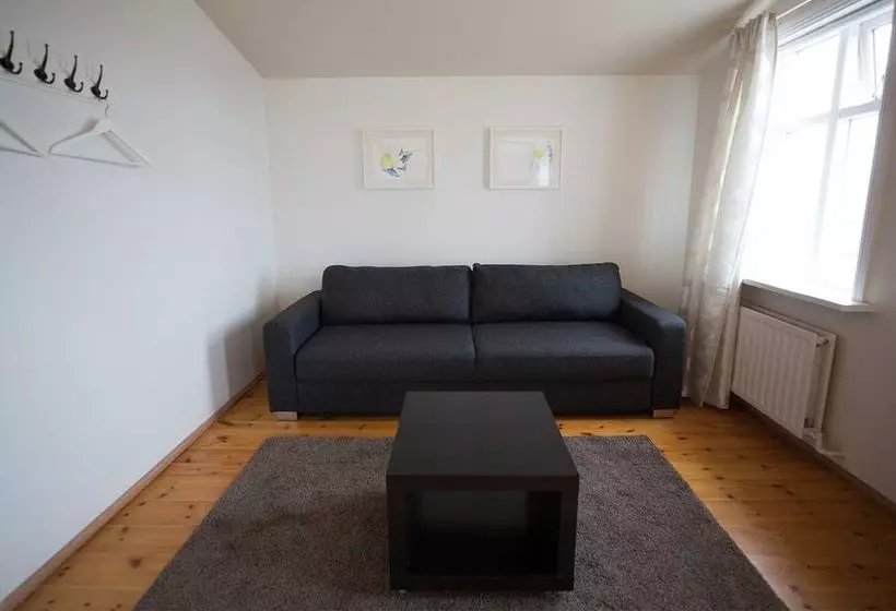 پانسیون Gallery Guesthouse Staywest