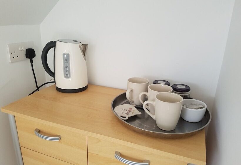 פנסיון Meadow Oak Accommodation