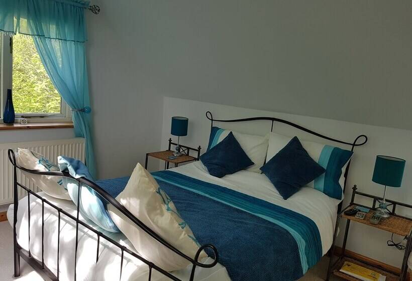 פנסיון Meadow Oak Accommodation