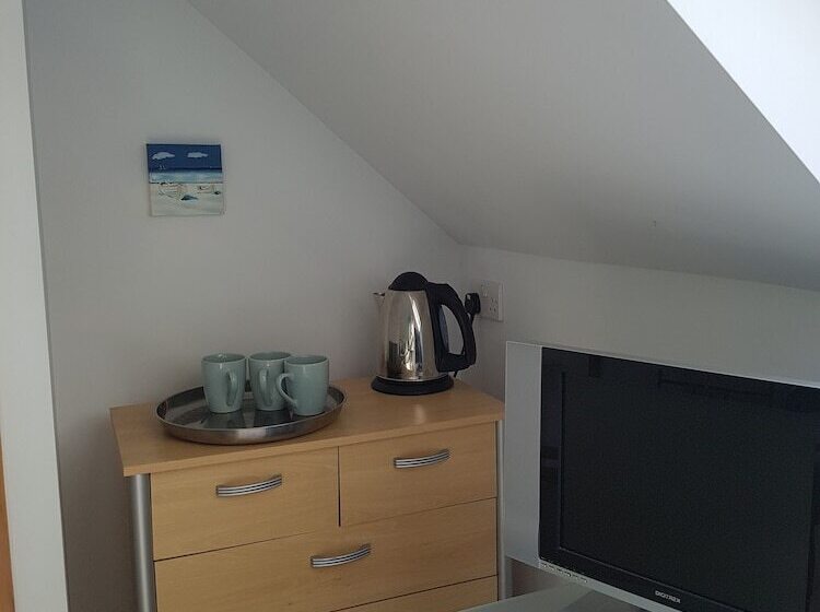 פנסיון Meadow Oak Accommodation