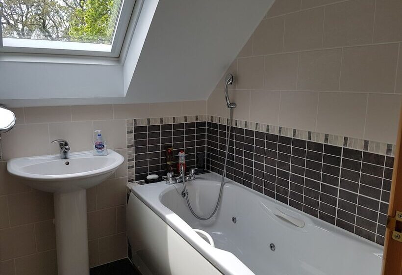 פנסיון Meadow Oak Accommodation