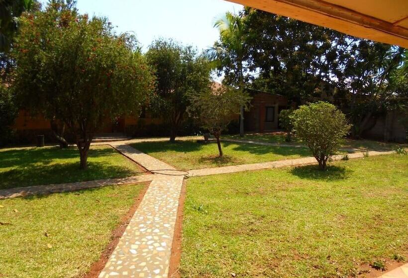 پانسیون Royal Kwandu Gardens