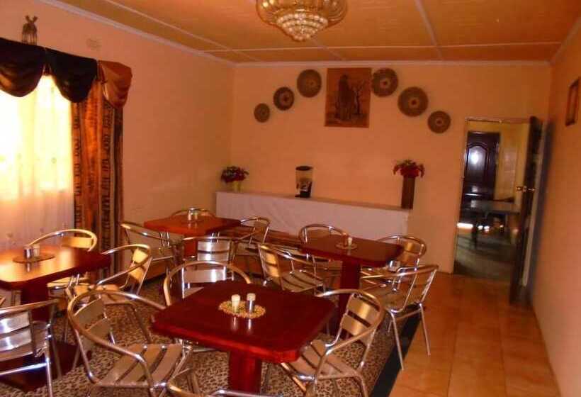 پانسیون Royal Kwandu Gardens