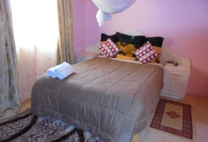 پانسیون Royal Kwandu Gardens