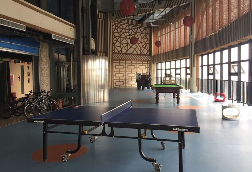 Red Flag Canal Intl Youth Hostel