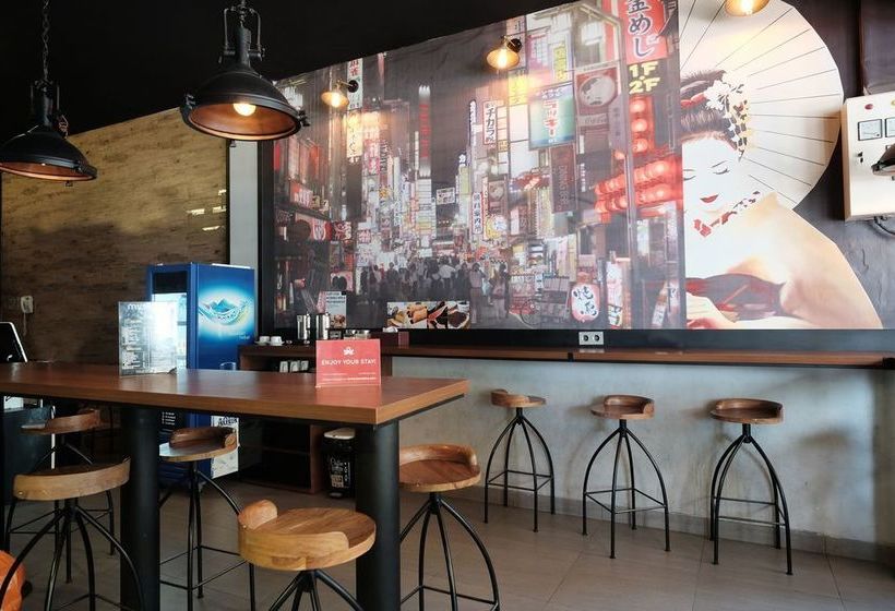 Zen Hostel Gubeng Station