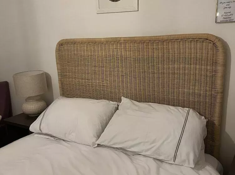 Aamiaismajoitus (B&B) Minnies Rooms