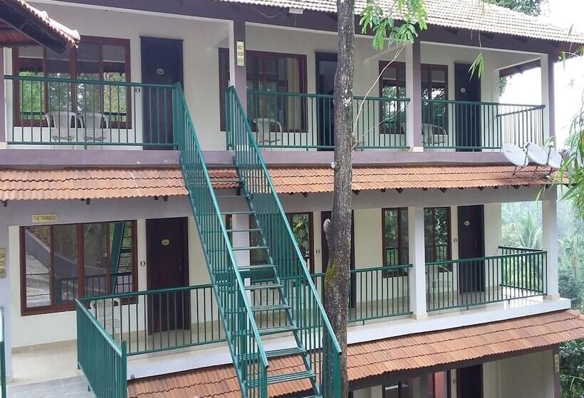 فندق Coorg Cliffs Resort