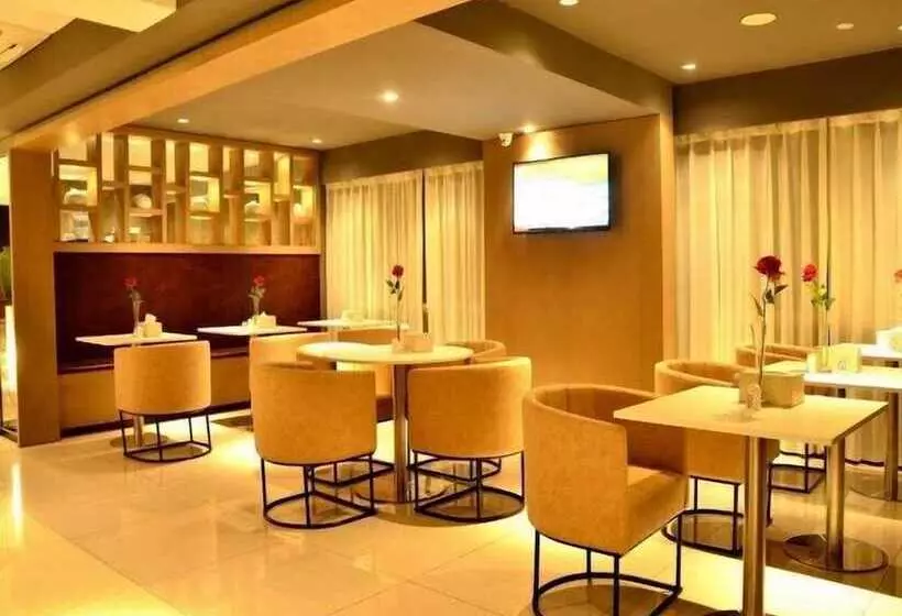 Hotelli Jinjiang Inn Select Puer Zhenxng Street