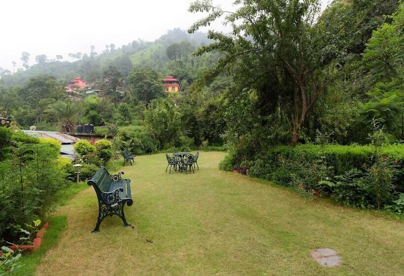 בית מלון כפרי Oyo 17097 Kenwood Resort