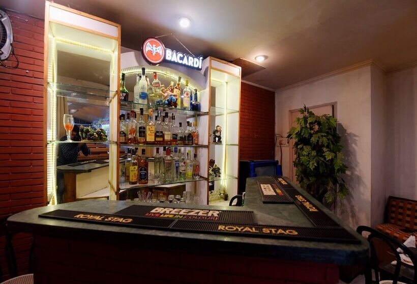 בית מלון כפרי Oyo 17097 Kenwood Resort