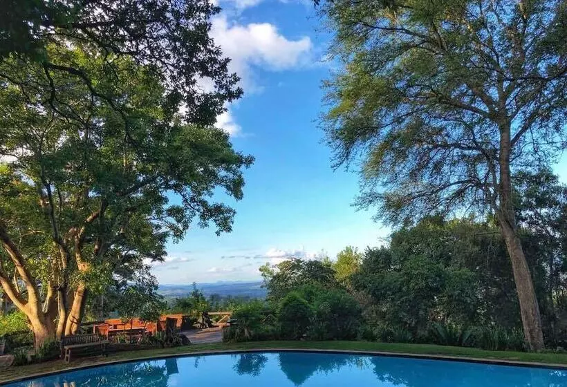 هتل Phophonyane Falls Ecolodge