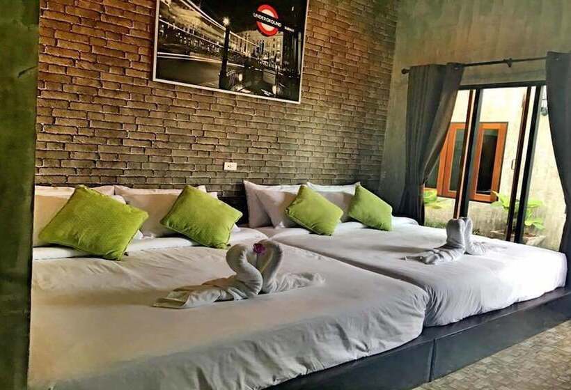 هتل Rintara Riverside Resort