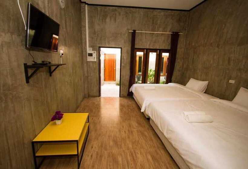 هتل Rintara Riverside Resort