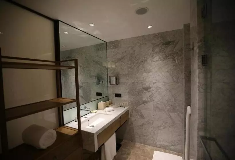 The Sifang Hotel Nanjing, Autograph Collection