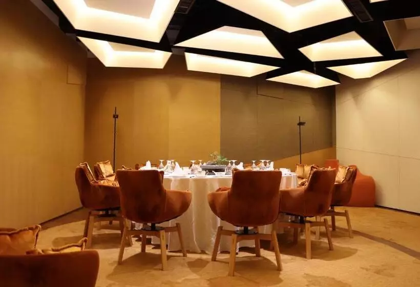 The Sifang Hotel Nanjing, Autograph Collection