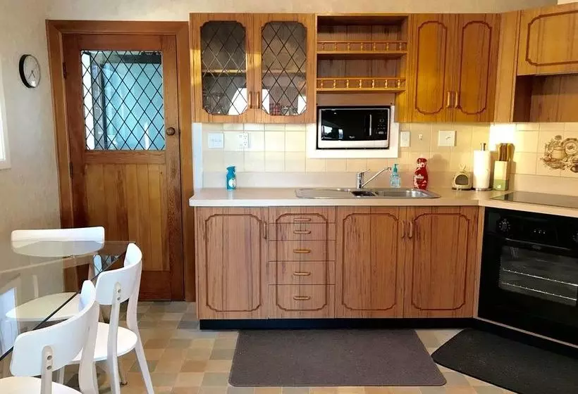 Majatalo Bluff Port Vista