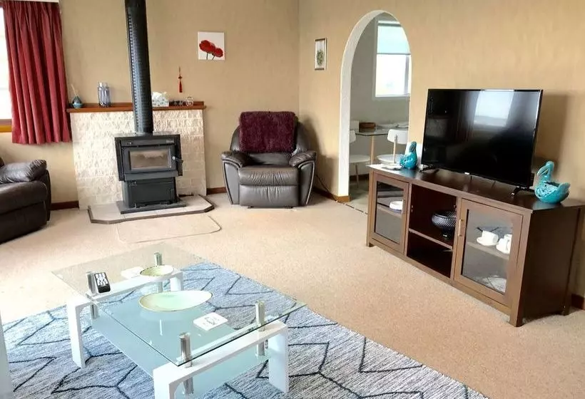 Majatalo Bluff Port Vista