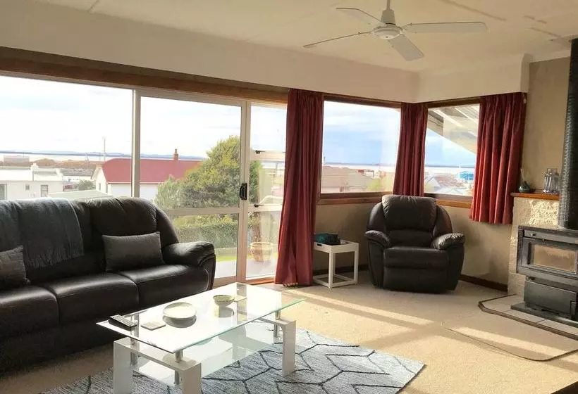 Majatalo Bluff Port Vista