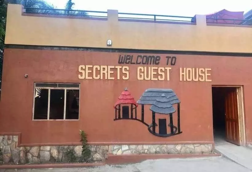 پانسیون Secrets Guest House Entebbe