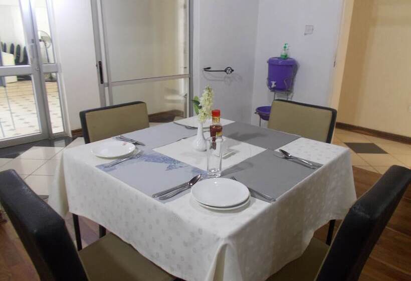 پانسیون Tecla Lodges