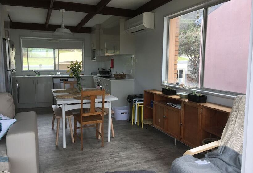 Absolute Beachfront Malua Bay