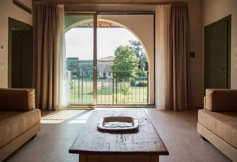 ホテル Agriturismo Corte Ruffoni