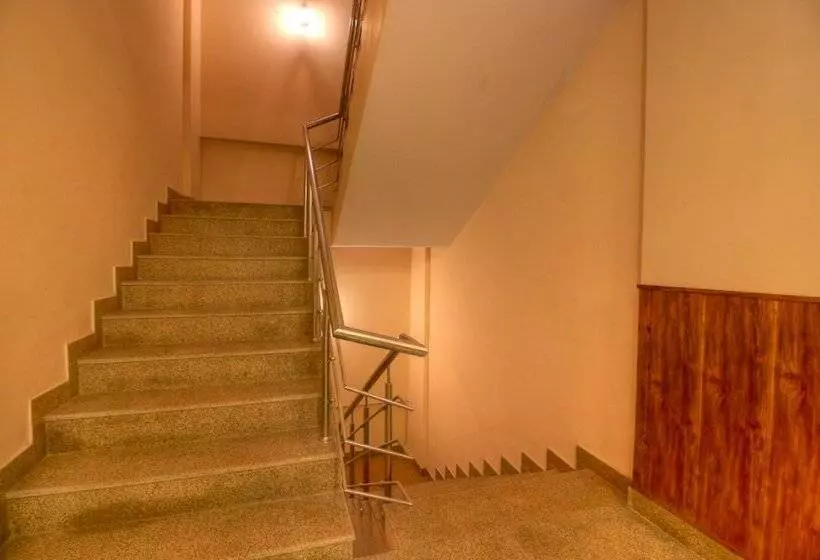 Hotelli Atithi Suites   An Ahg