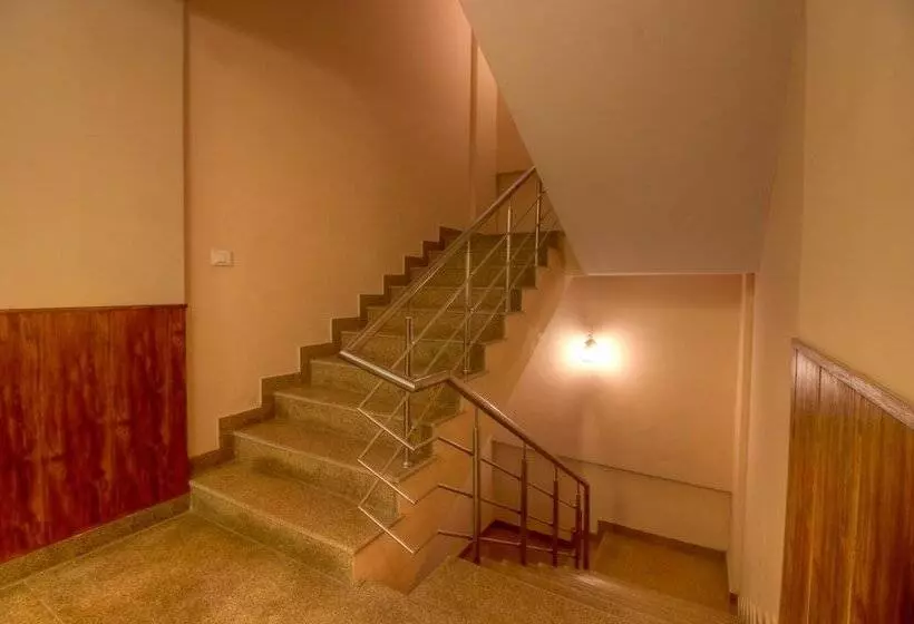 Hotelli Atithi Suites   An Ahg