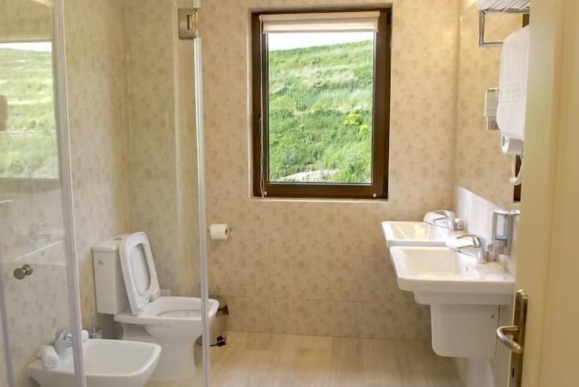 هتل Pensiunea Sarea N Bucate