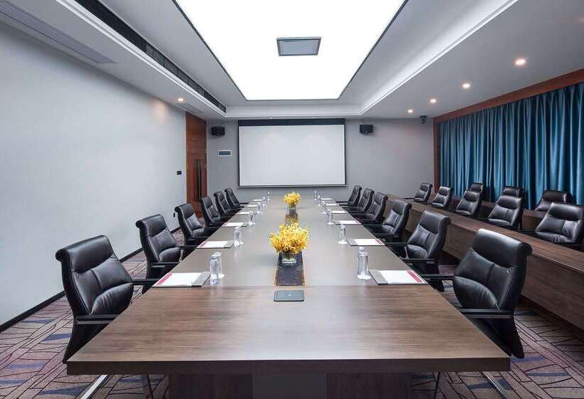 ホテル Ramada Plaza Yueyang Linxiang