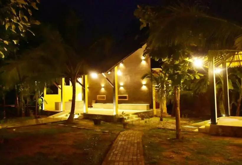 هتل Safari Queens Resort