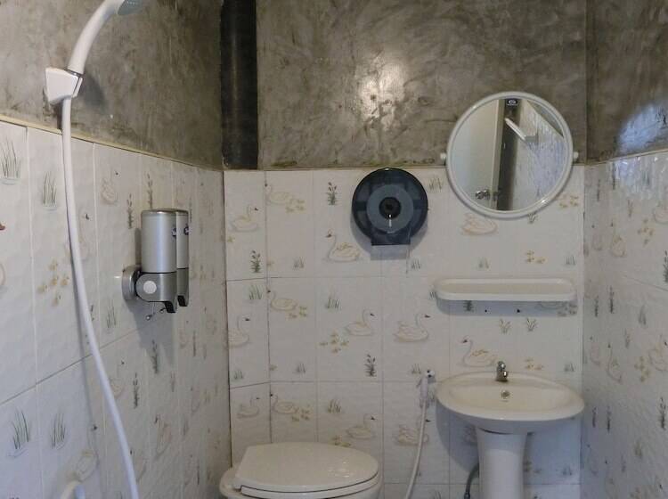 فندق Smile Resort Koh Mook