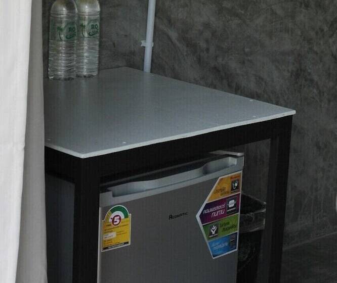 فندق Smile Resort Koh Mook