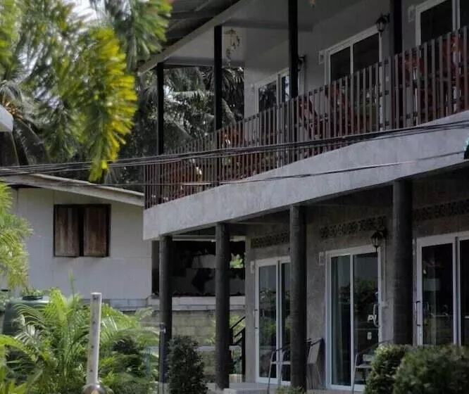 Hotelli Smile Resort Koh Mook