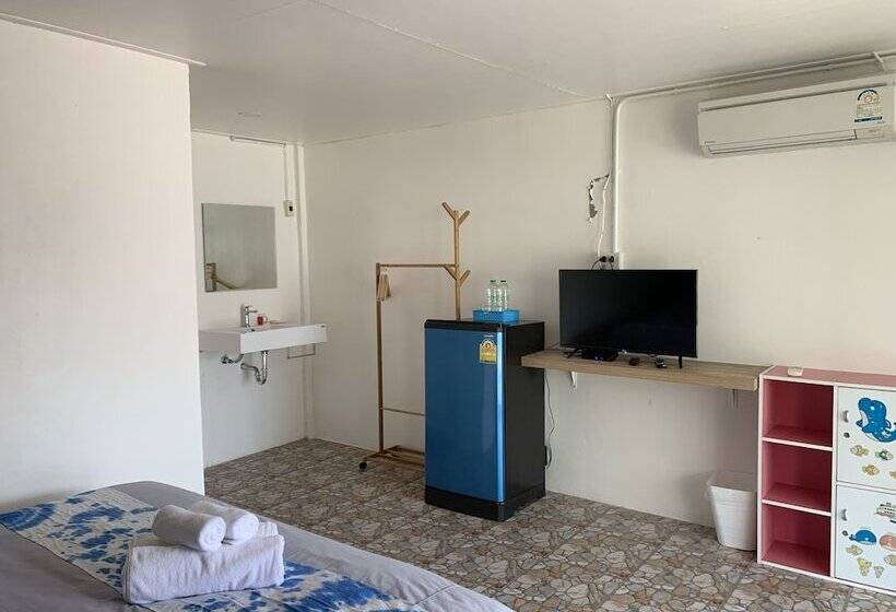 فندق Smile Resort Koh Mook