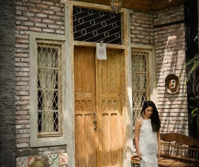 Hotelli Taman Nauli Boutique Rooms