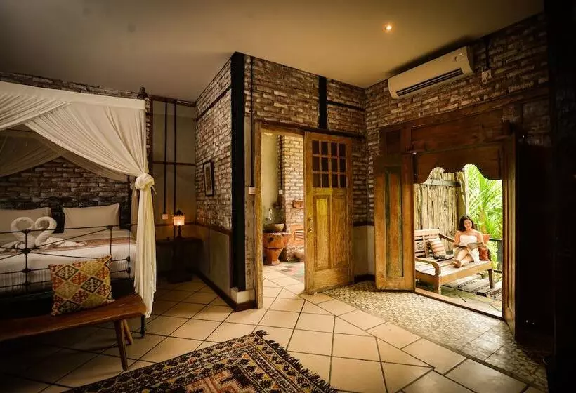 Hotelli Taman Nauli Boutique Rooms